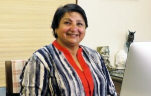 Dolly Manghat Integrated Astrology